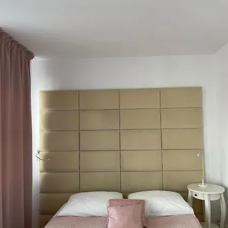 Apartament Primore *